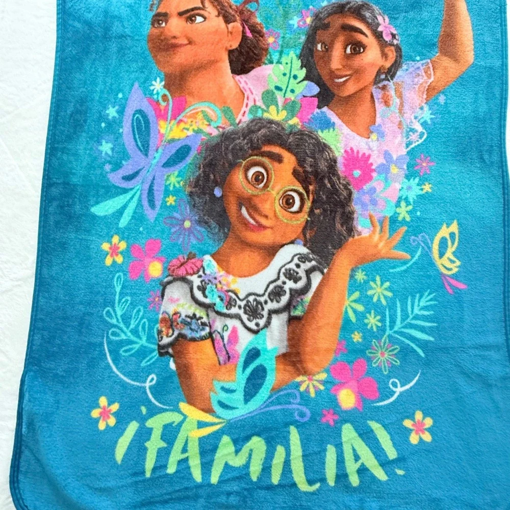 Disney Encanto Familia Plush Fleece Throw Blanket‎ Teal Mirabel Luisa Isabela